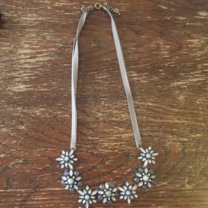 LOFT flower necklace
